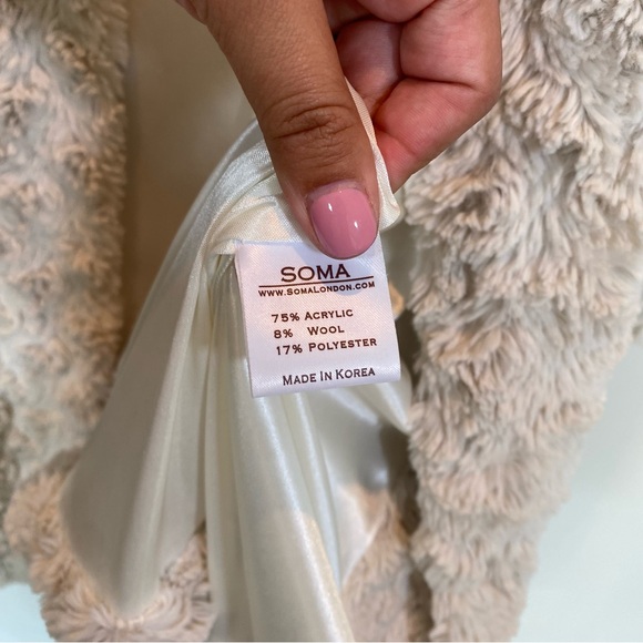 Vintage Faux Fur Textured Cream Jacket Size XS/S By Soma London - Picture 7 of 8